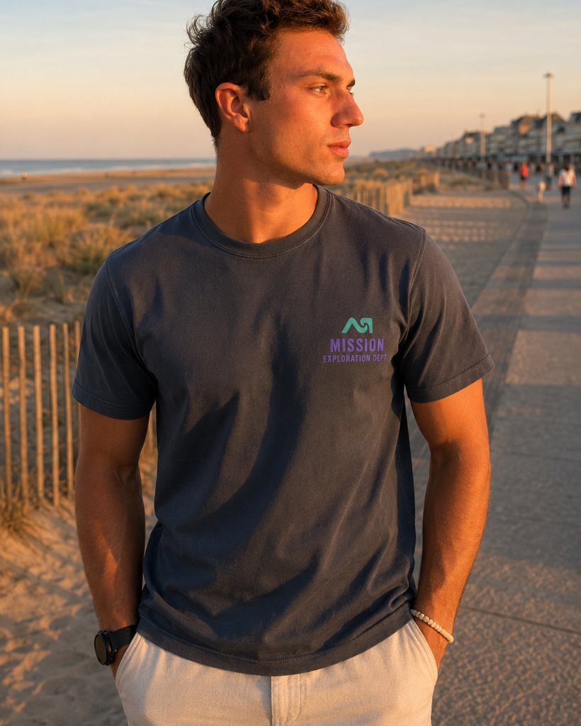 T-shirt Mission Exploration Dept. North Sea Blue, face, logo poitrine